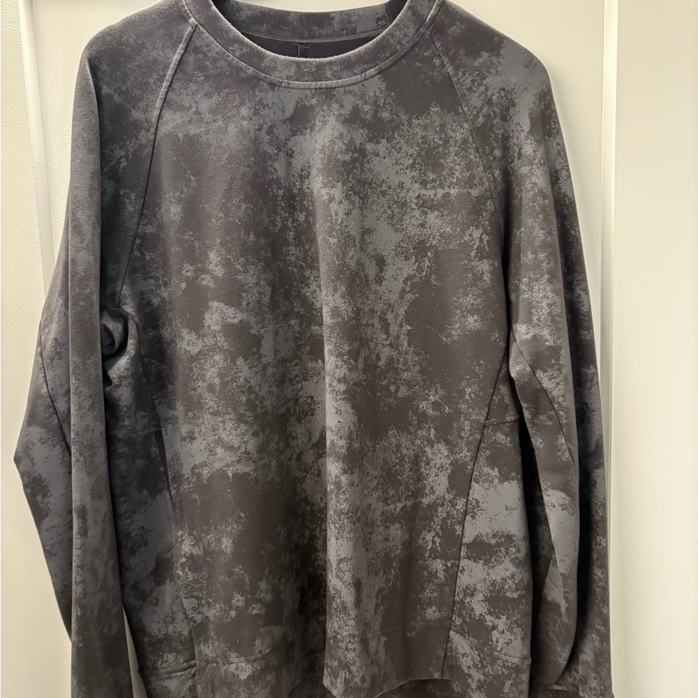 Gray Patterned Sweatshirt